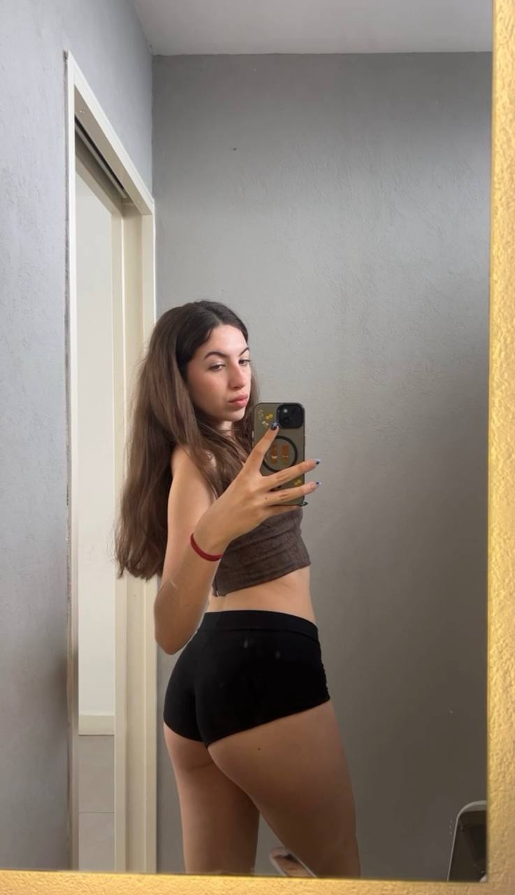 Amber in her underwear in Asuncion