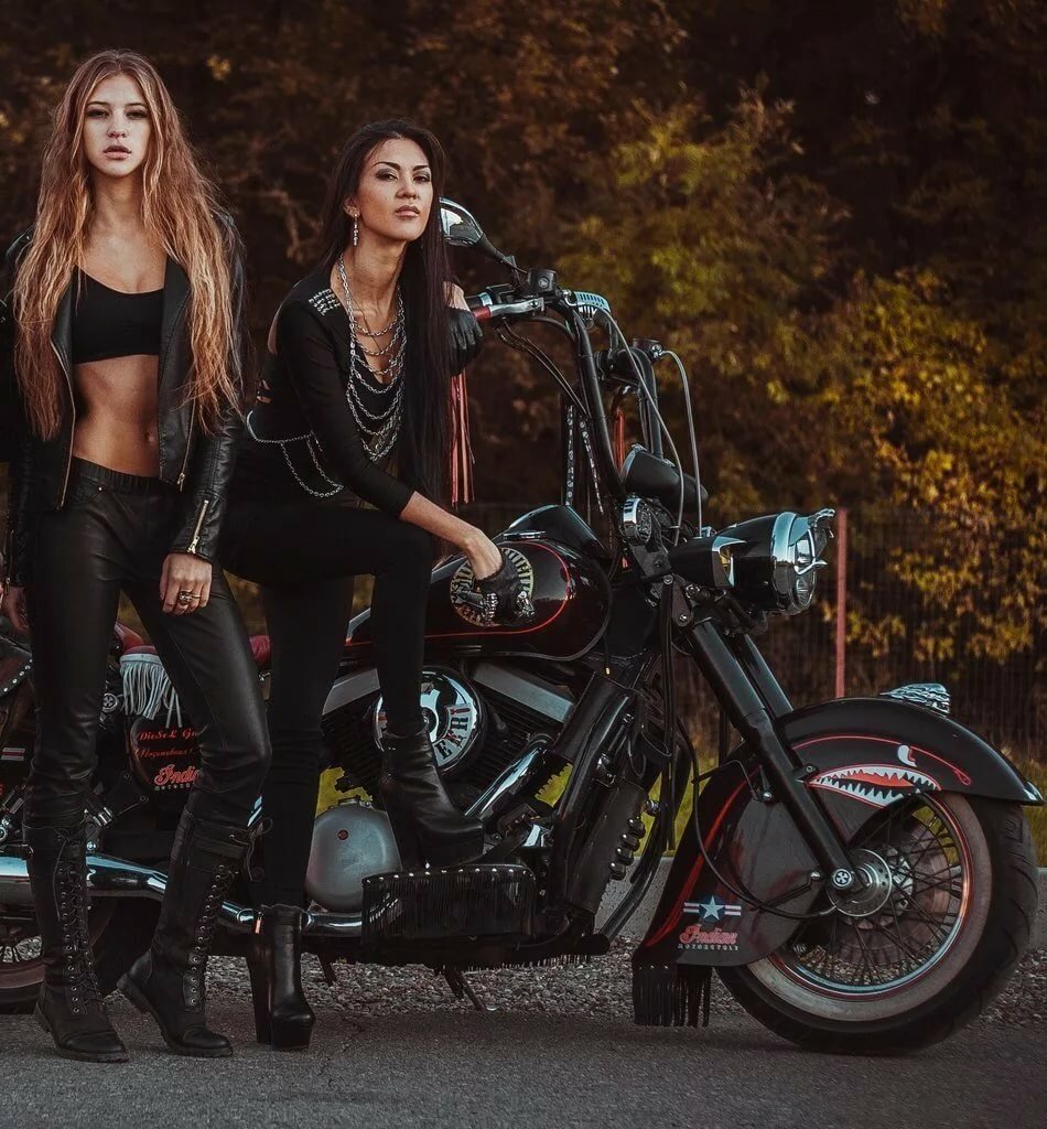 Beautiful girls and bikes in Asuncion
