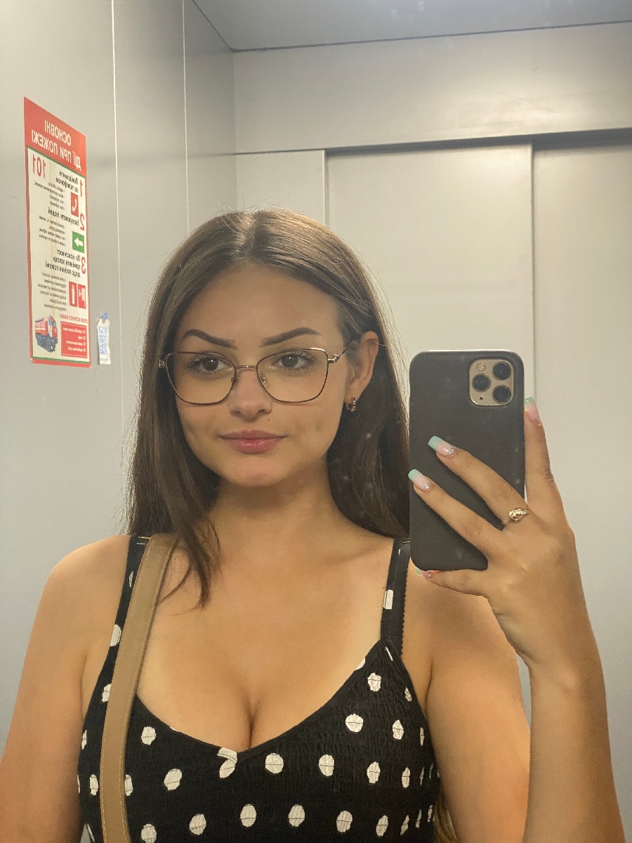 Sexy model Stacy in Asuncion